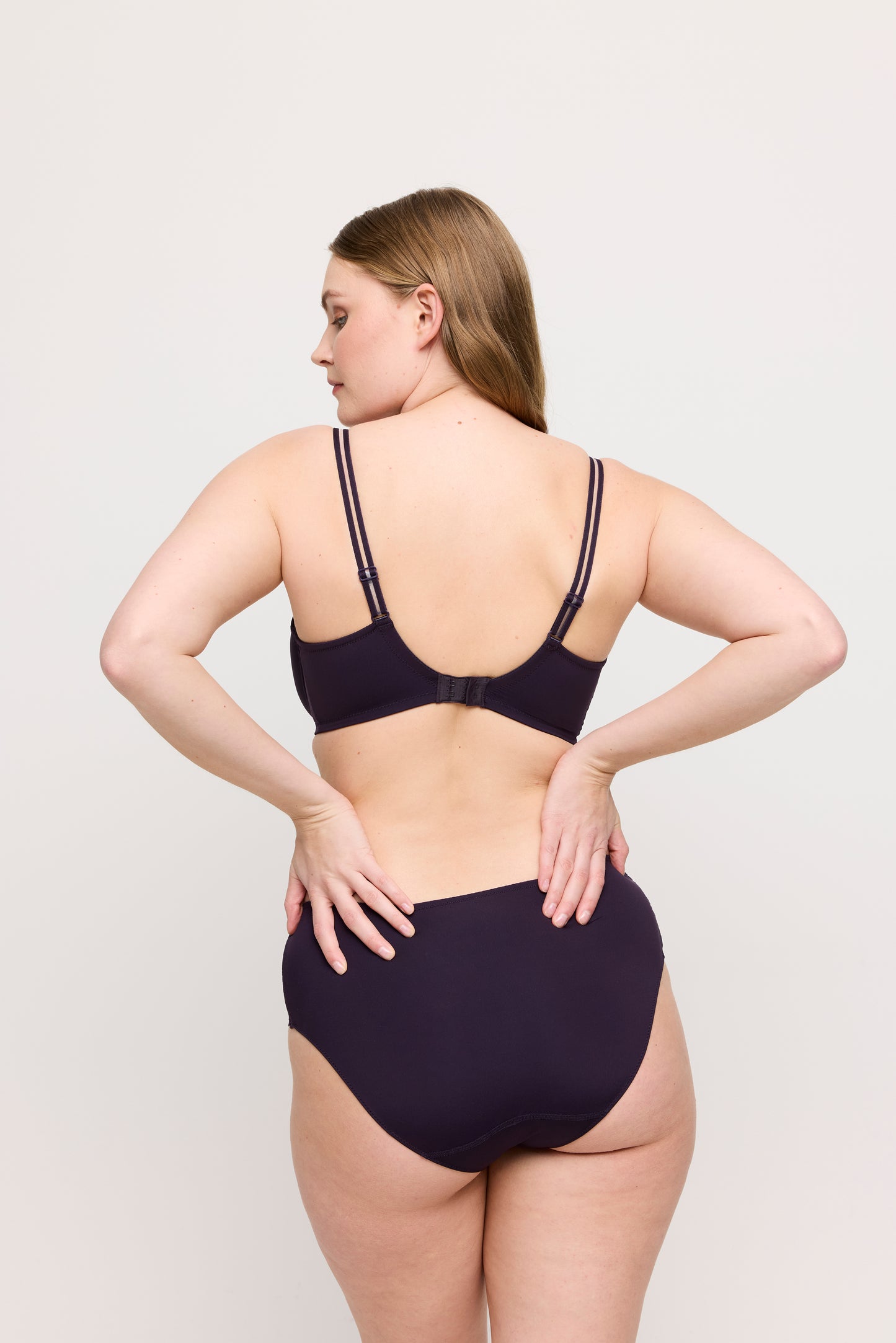 Primadonna Twist East end tailleslip amethist