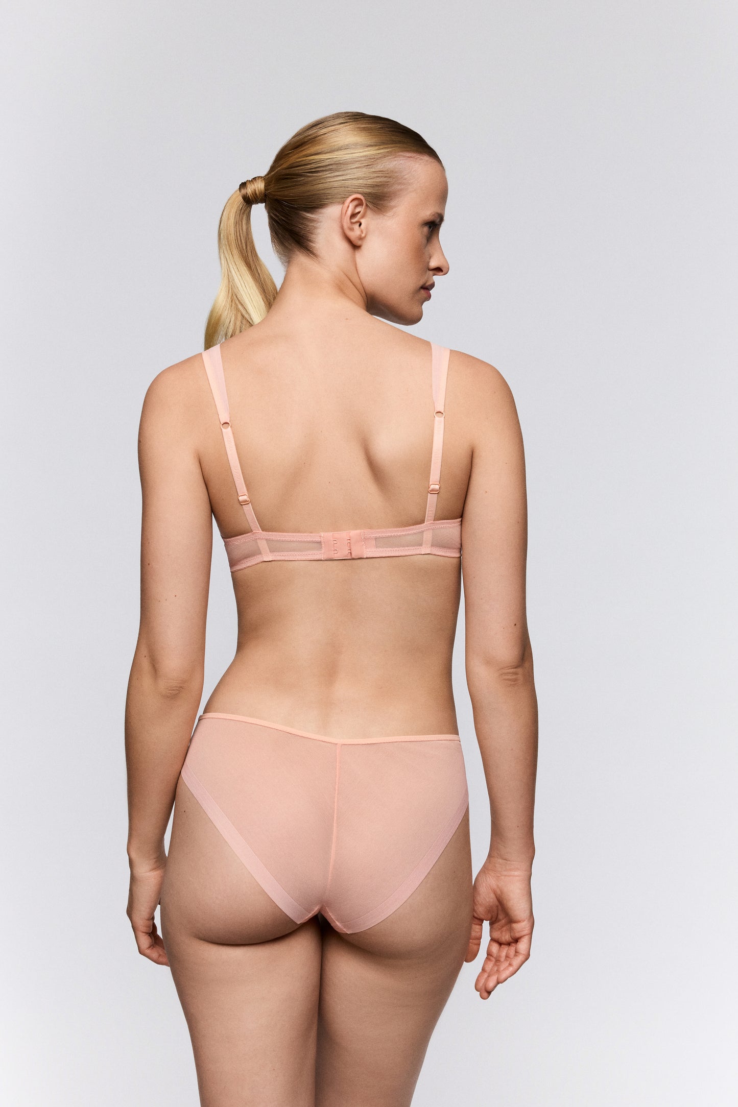 Sarda Chalmers bralette flexi wire Royal peach