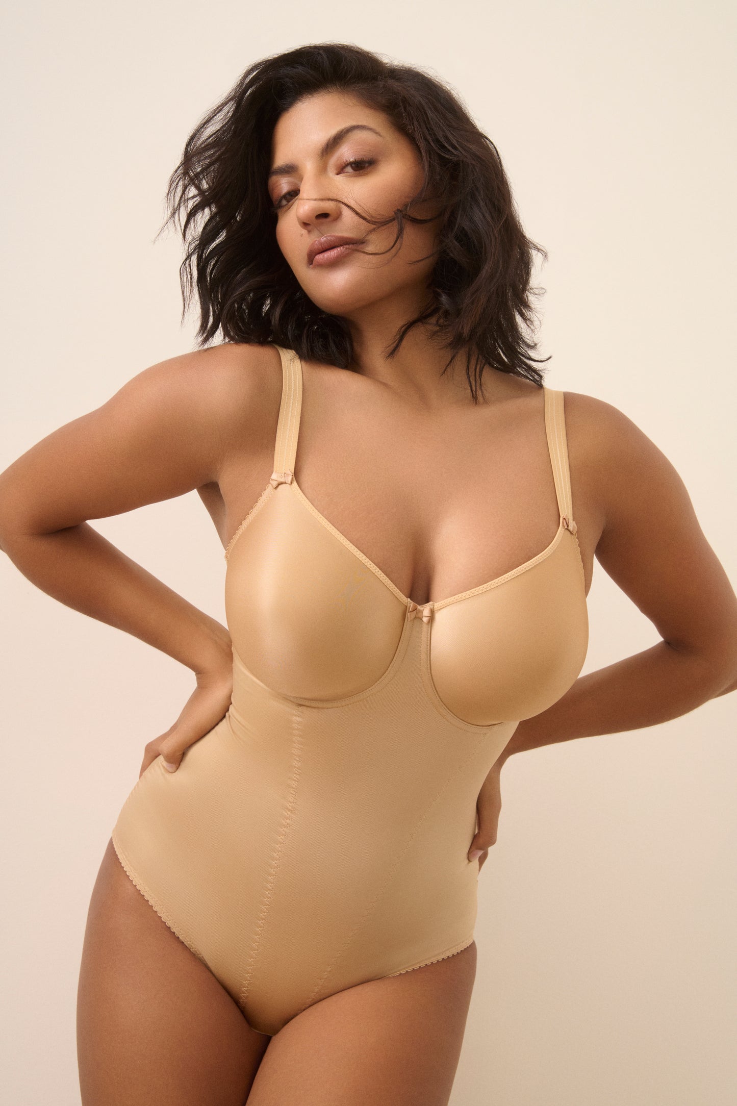 Primadonna Satin body cognac