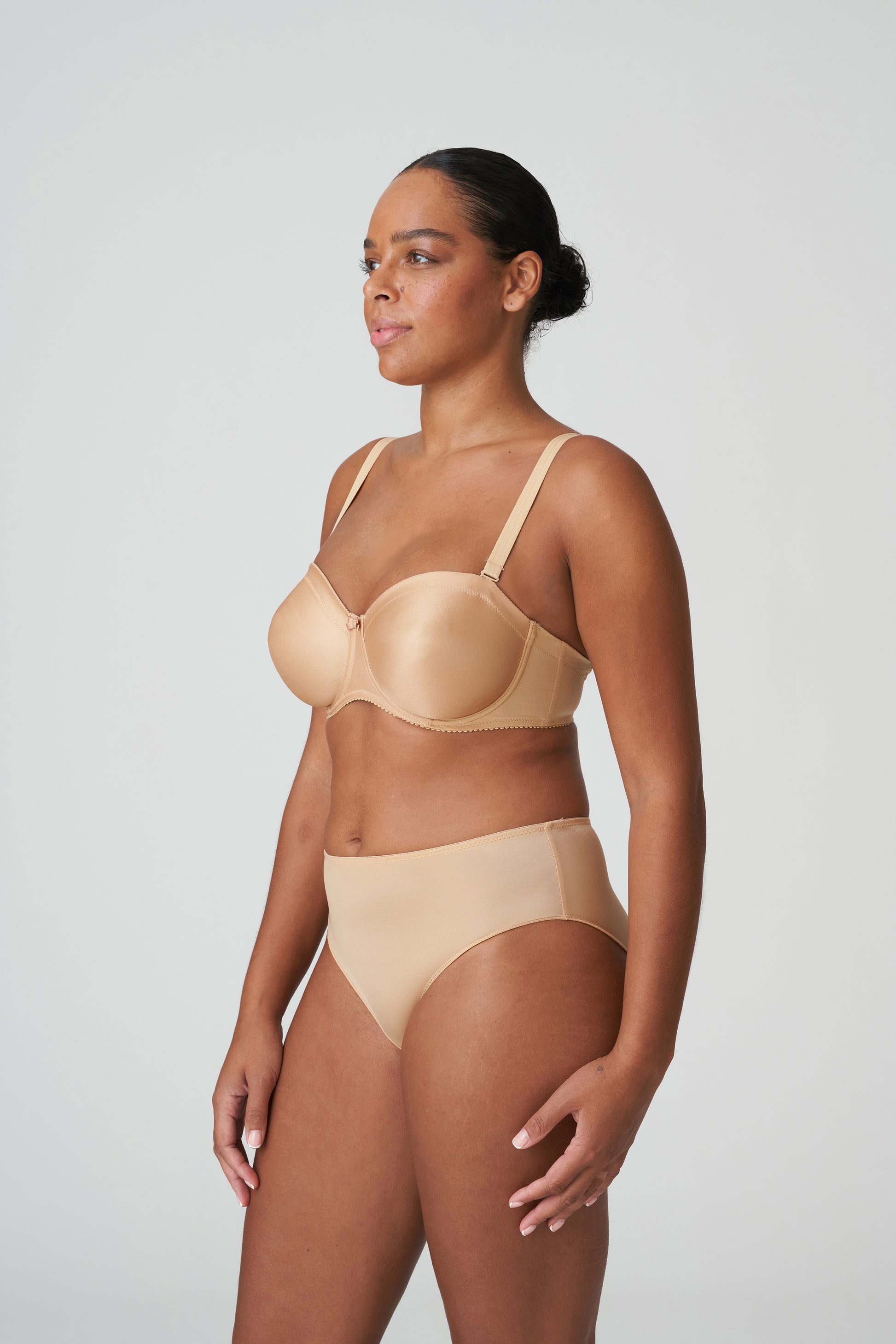 Primadonna Satin tailleslip cognac