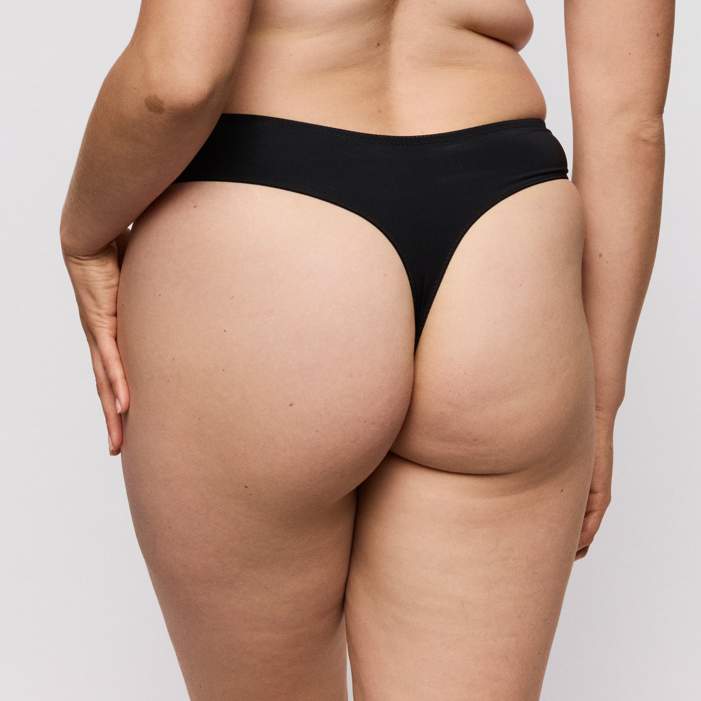 Primadonna Twist Cools string zwart