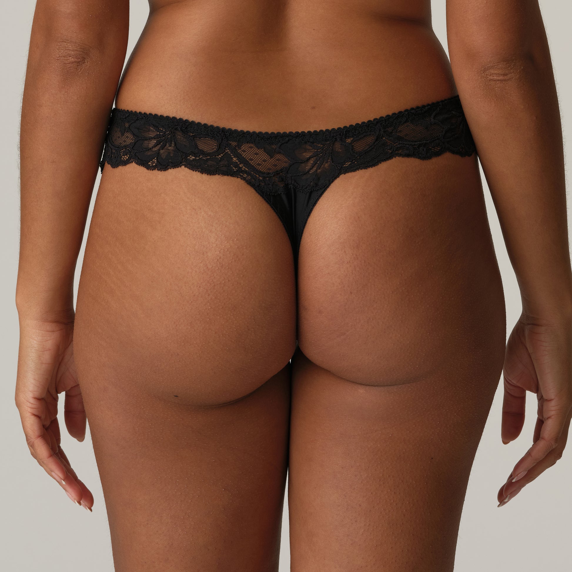 Primadonna Madison string Black Tailor