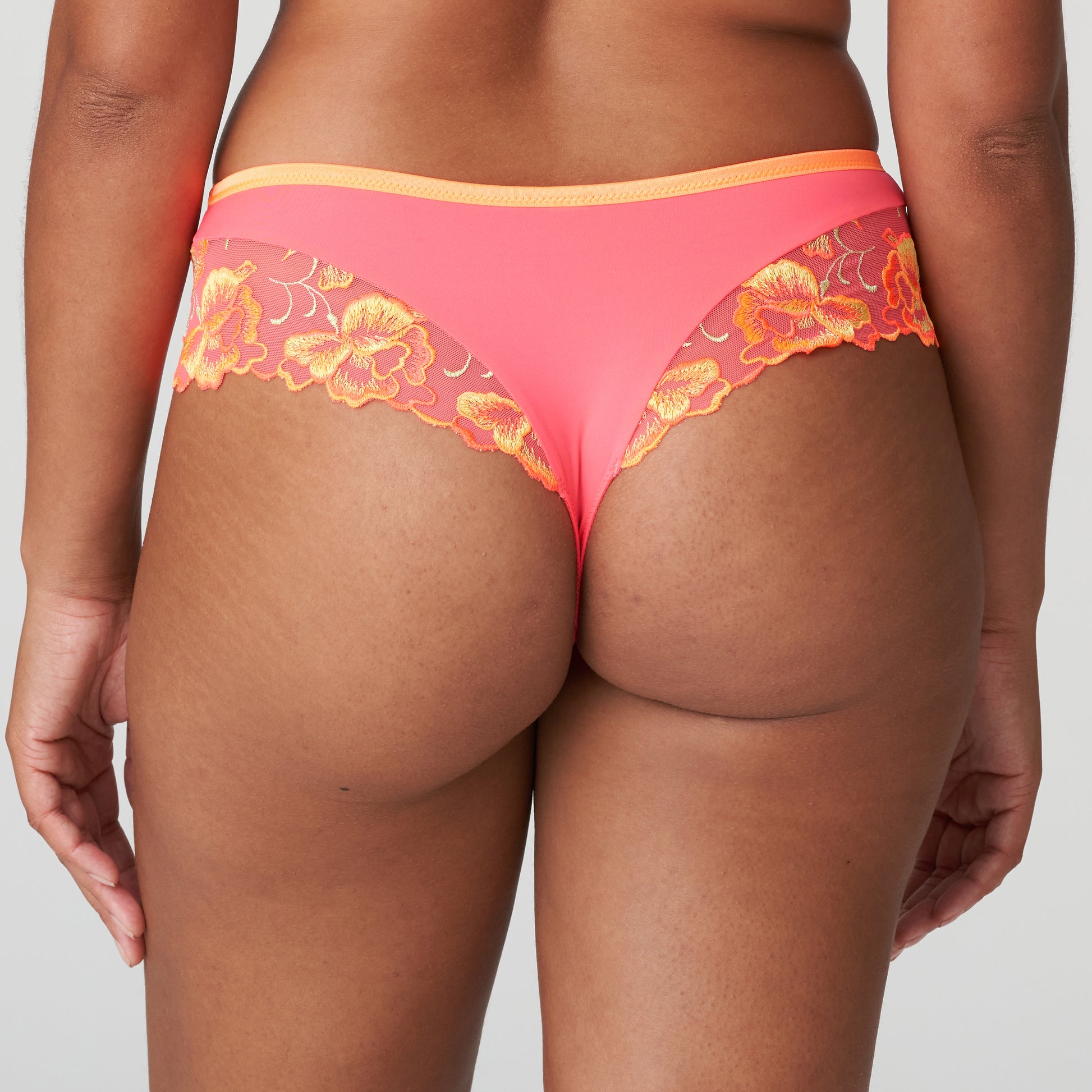 Primadonna Devdaha luxe string tropicana