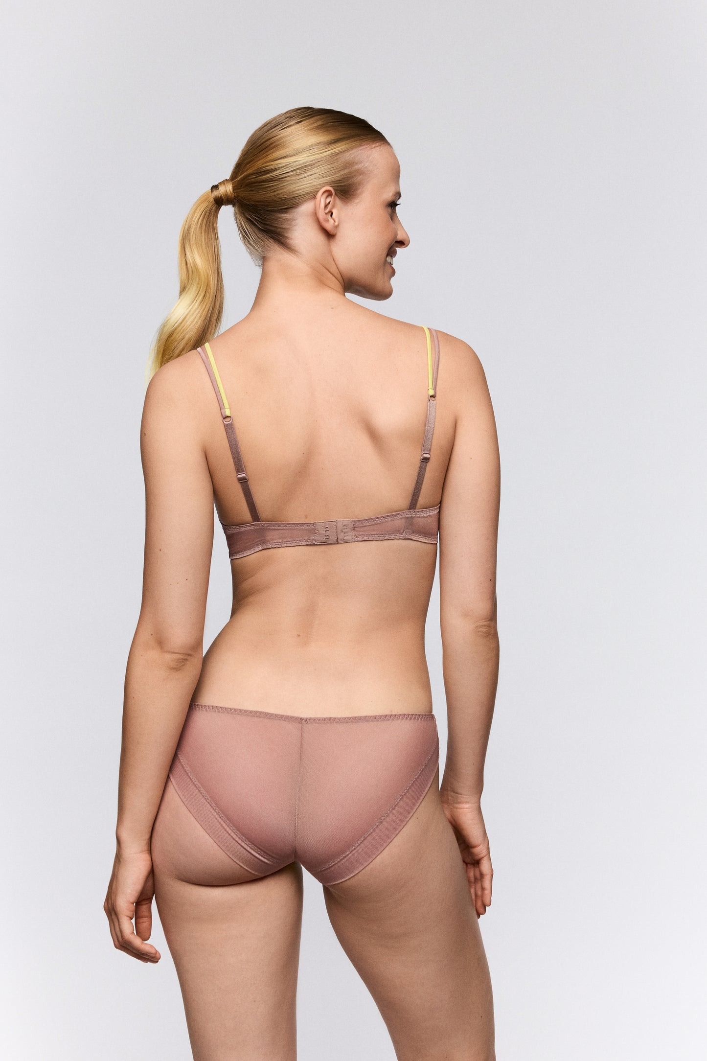 Sarda Bremer rioslip make-up