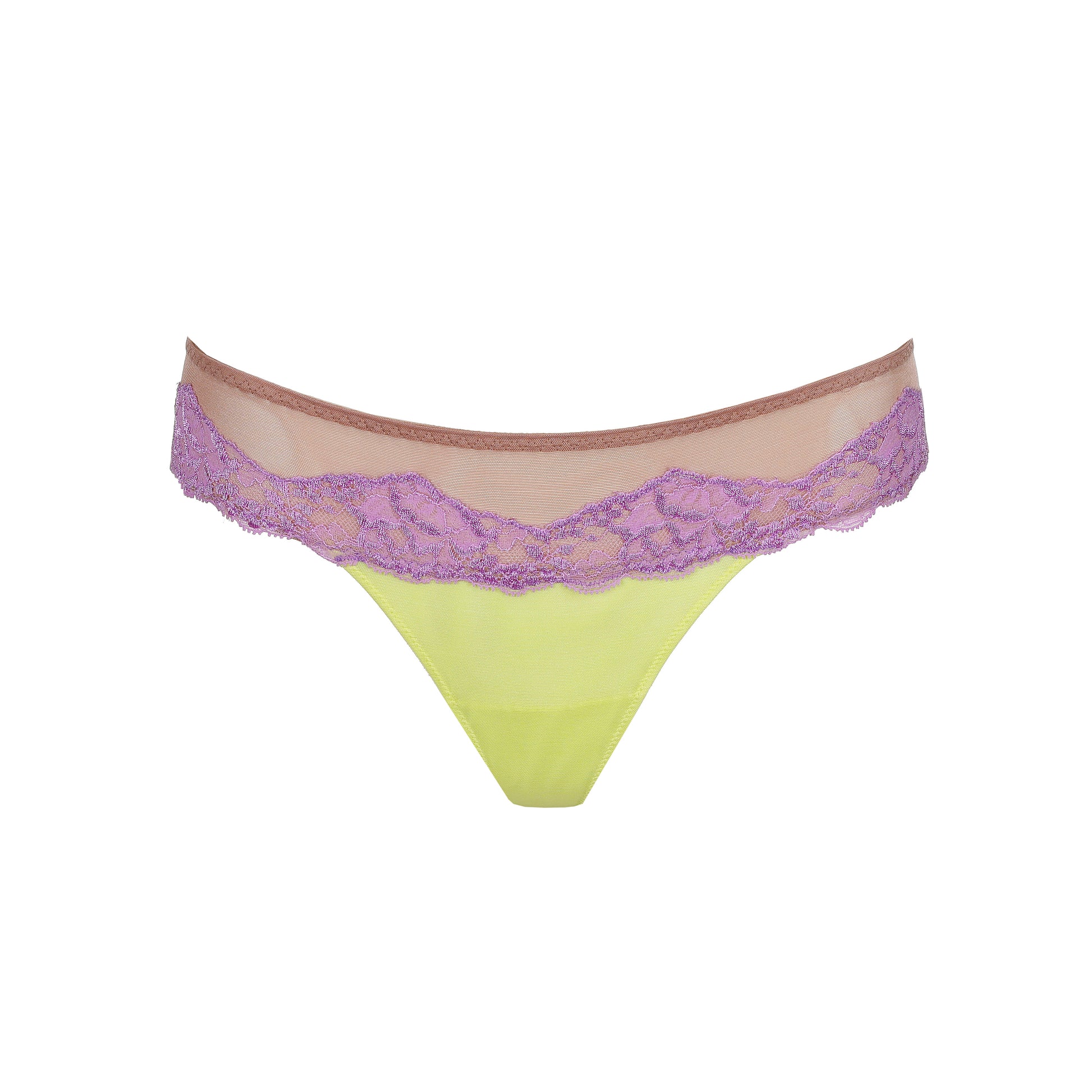 Sarda Bremer string make-up