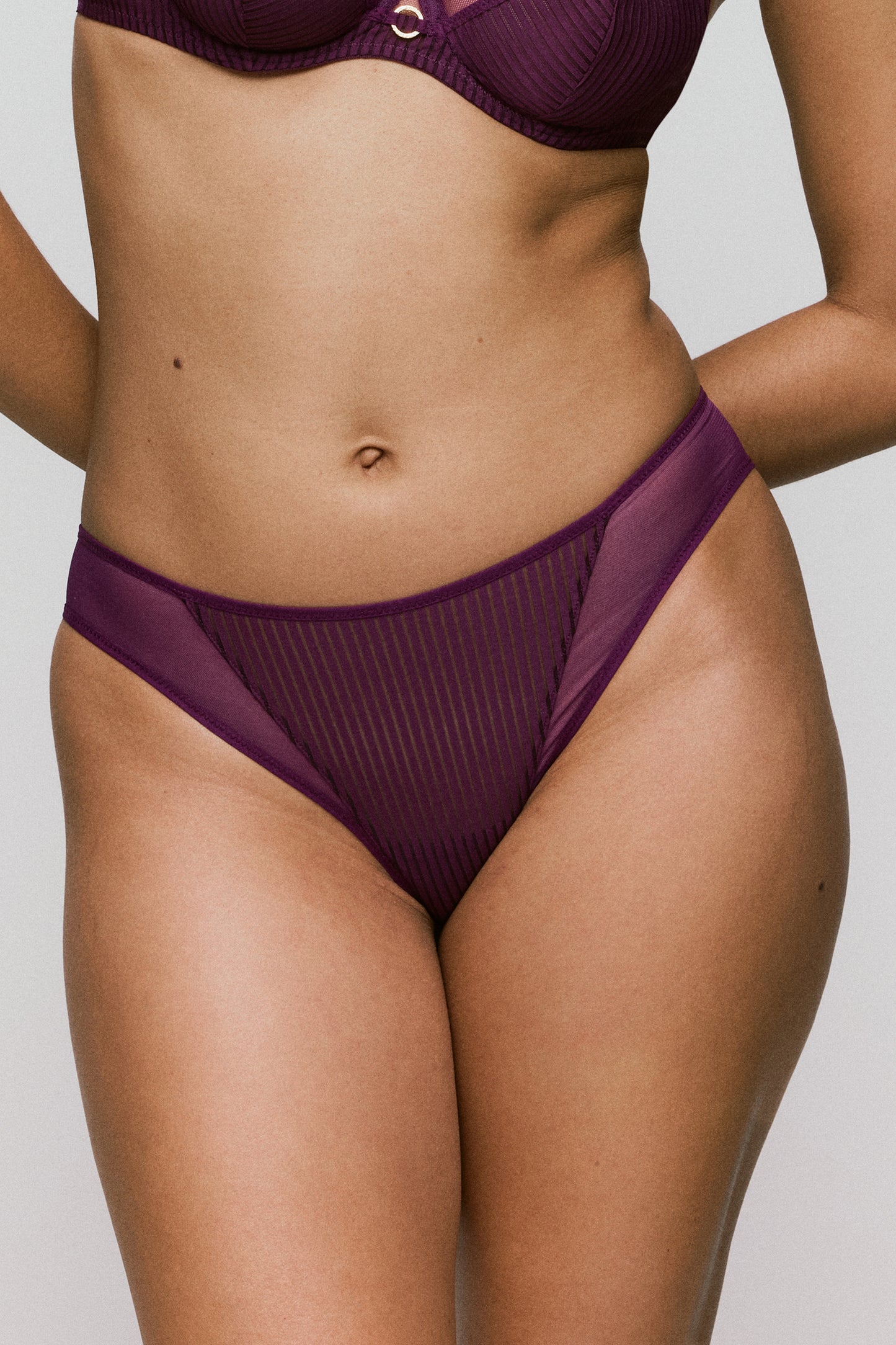 Sarda Radia rioslip glossy purple