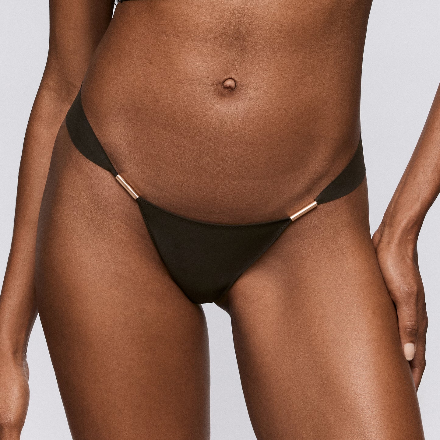 Sarda Merlene string short moonrock