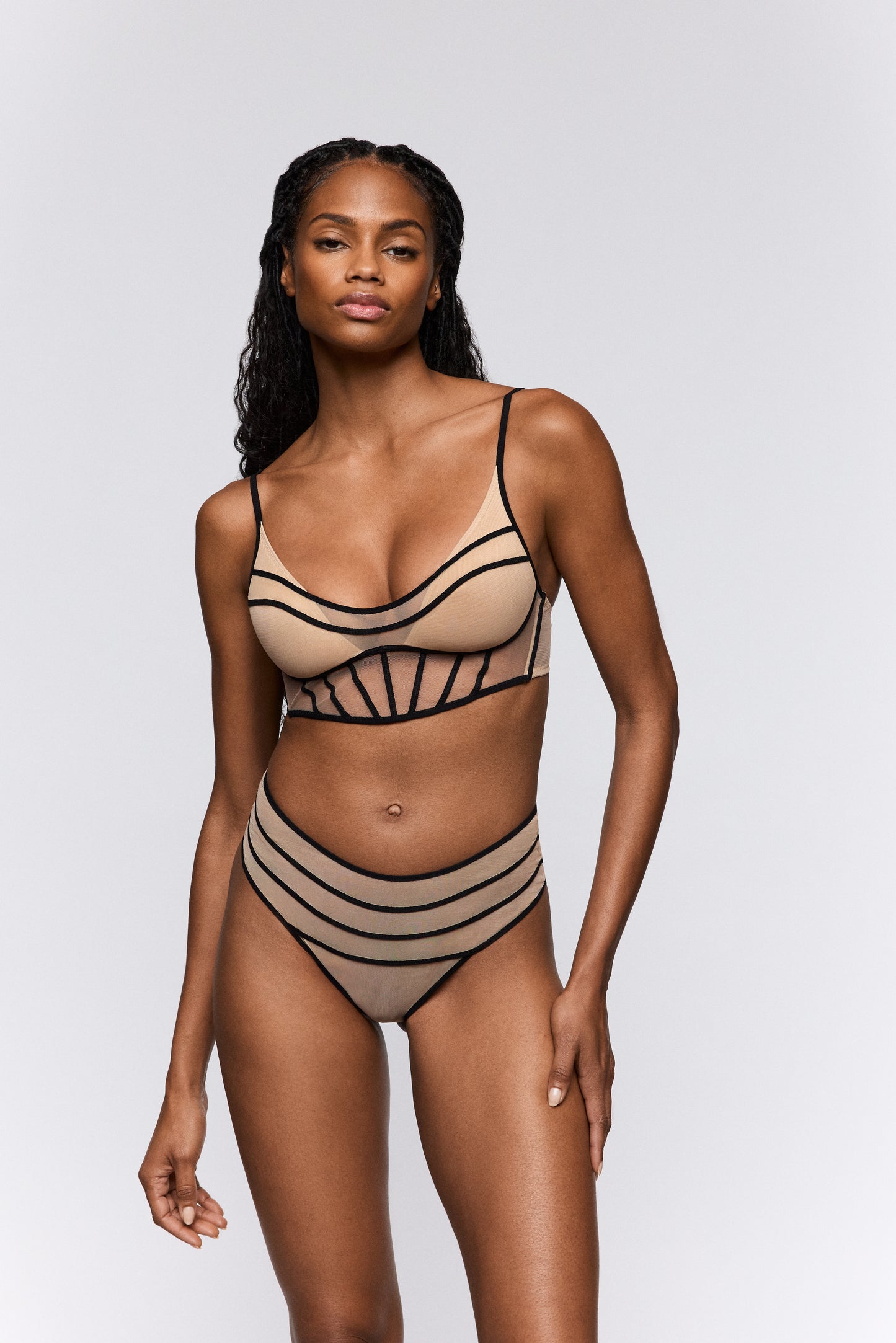 Sarda Yulimar tailleslip zwart