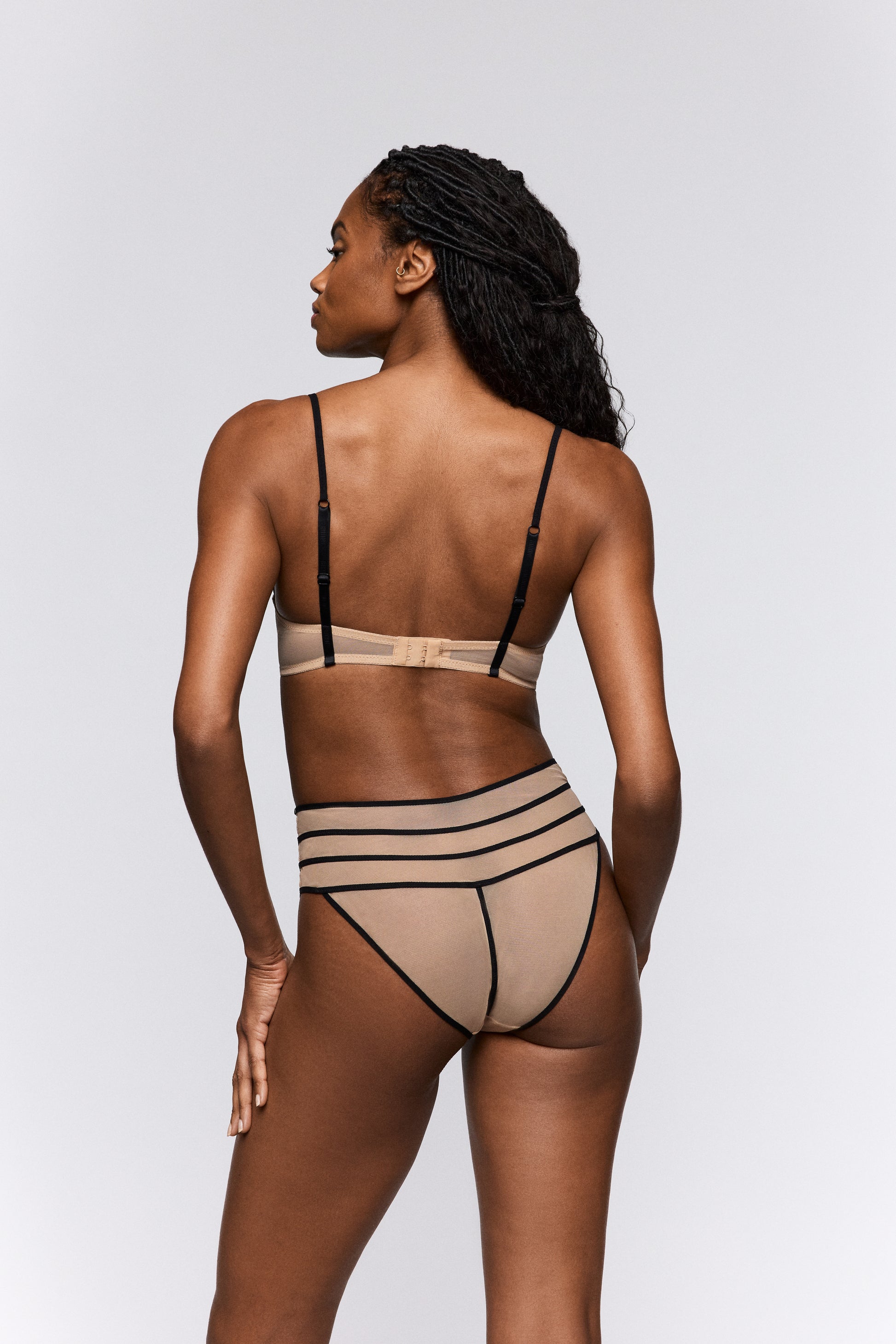 Sarda Yulimar tailleslip zwart