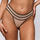 Sarda Yulimar string zwart