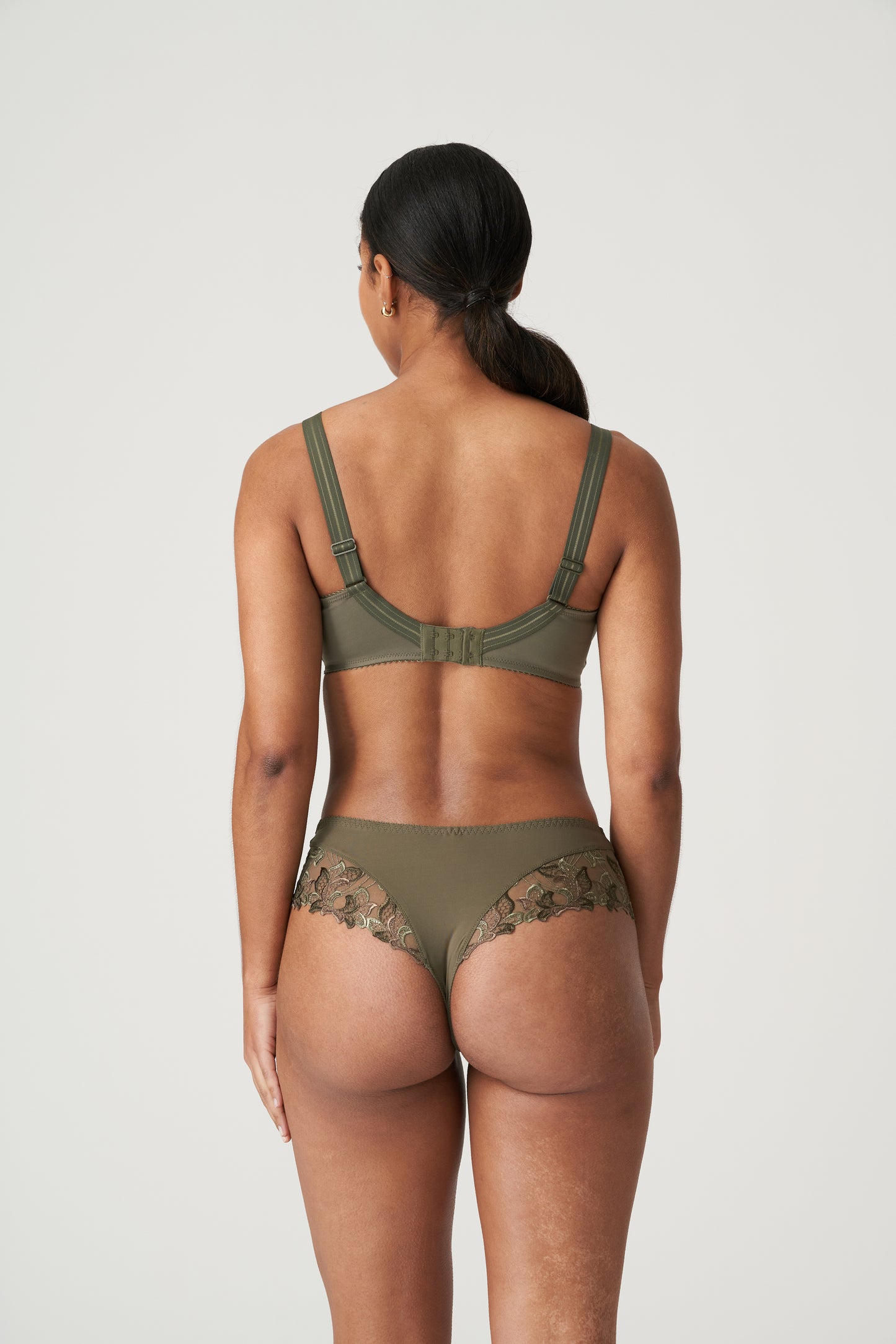 PrimaDonna Deauville luxe string paradise green