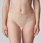 PrimaDonna Madison string caffé latte - Lingerie Valentijn