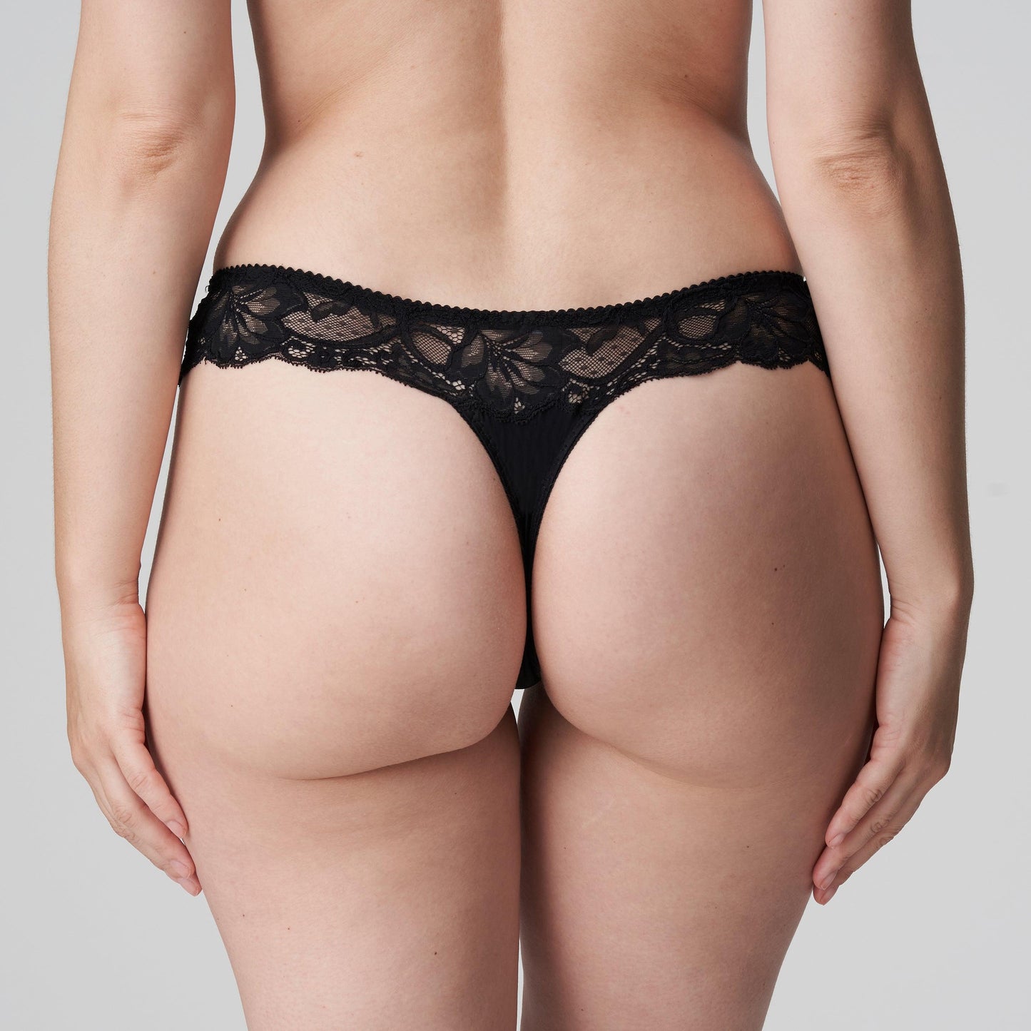 PrimaDonna Madison string zwart - Lingerie Valentijn