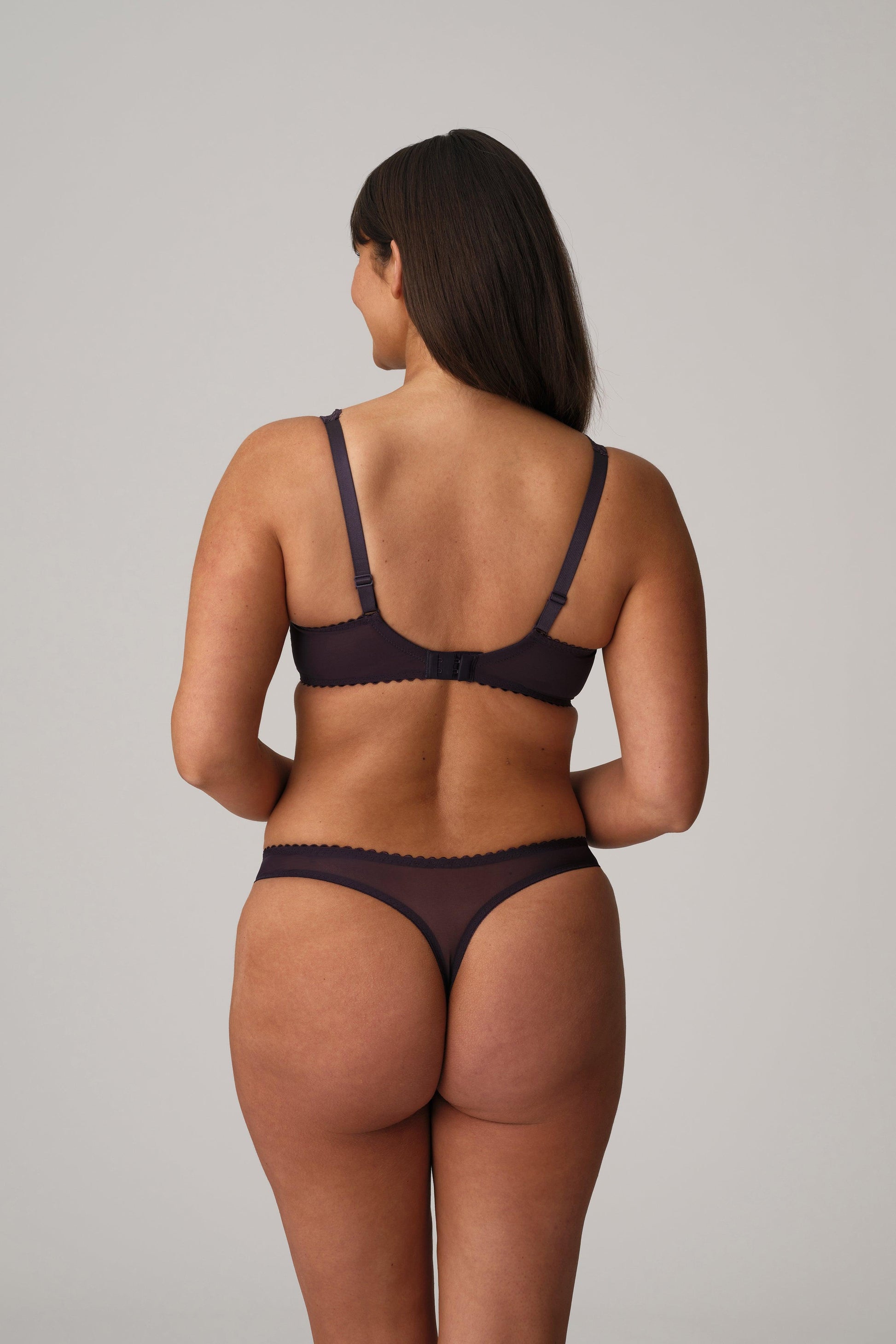 PrimaDonna Malba string amethist - Lingerie Valentijn