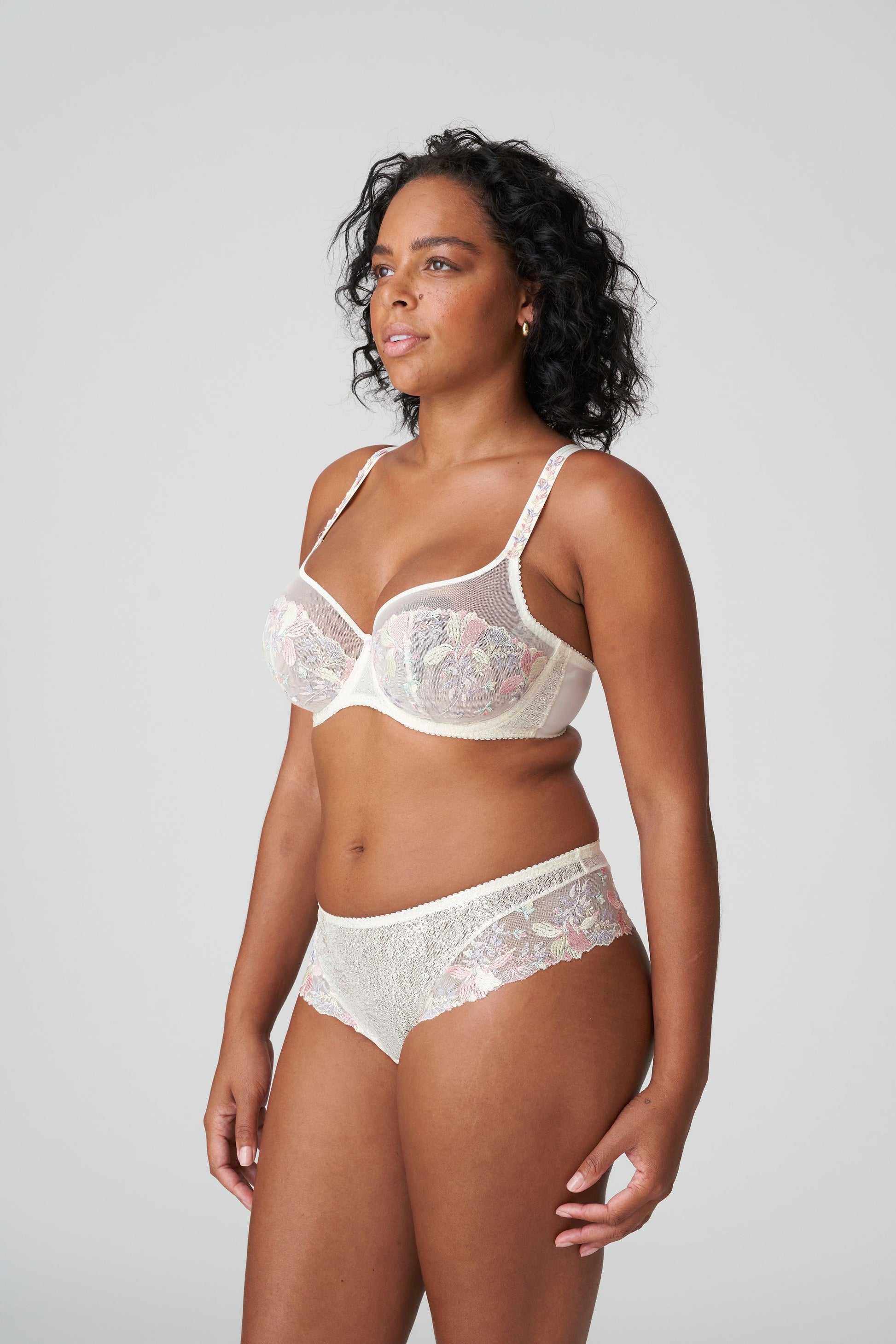 PrimaDonna Mohala luxe string vintage natuur - Lingerie Valentijn