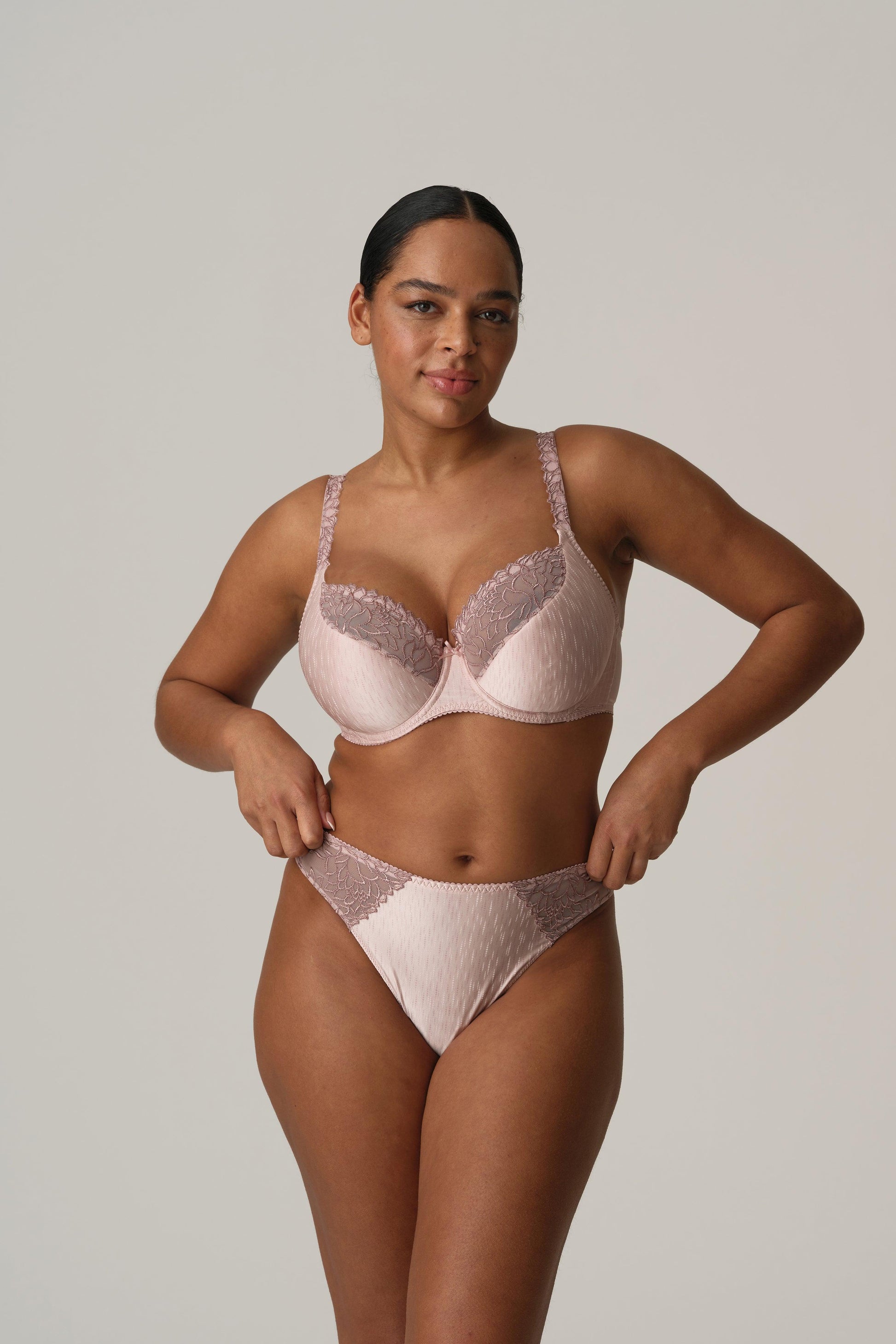 PrimaDonna Monterrey string Vintage Pink - Lingerie Valentijn