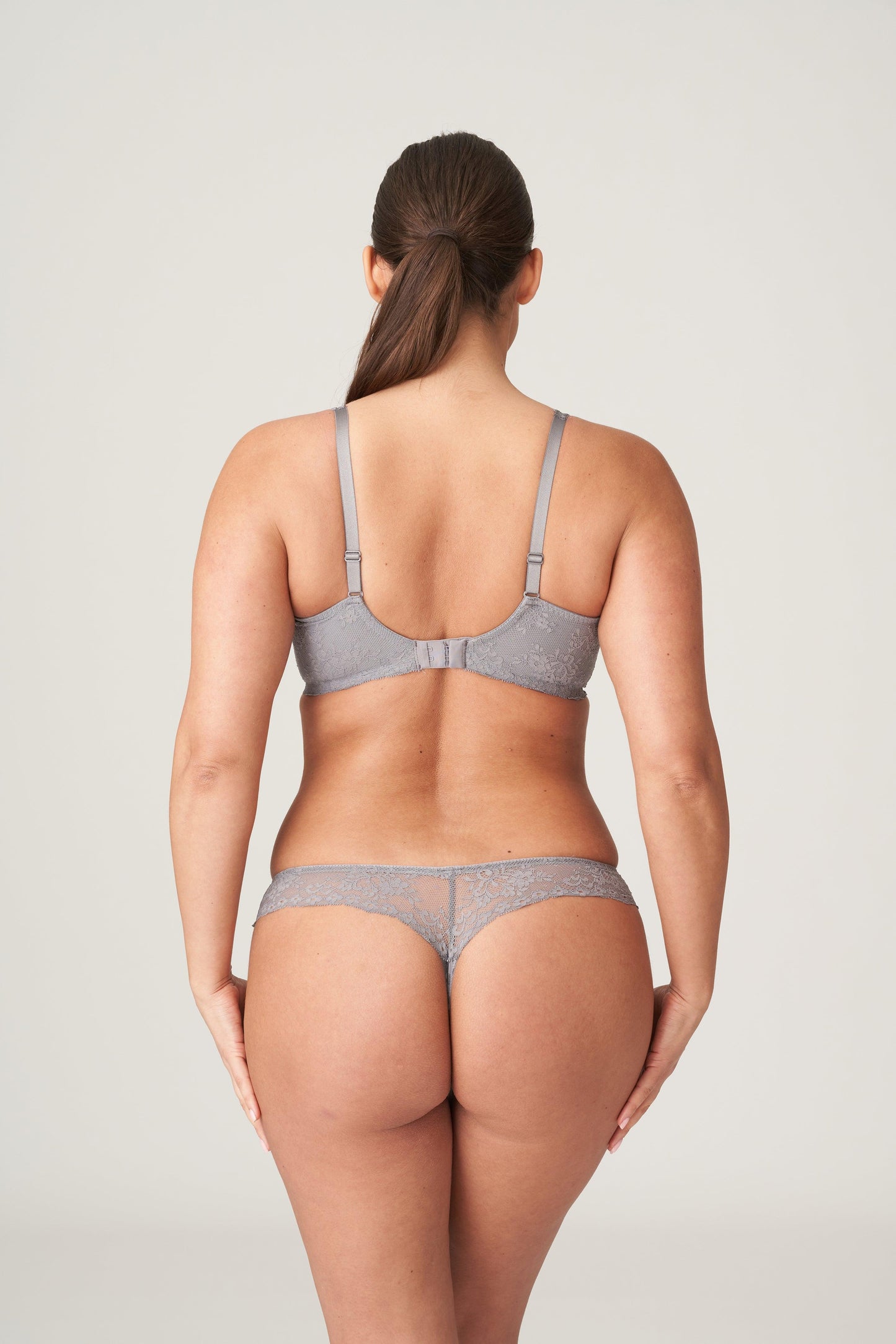 PrimaDonna Twist Cobble hill string Fifties Grey - Lingerie Valentijn