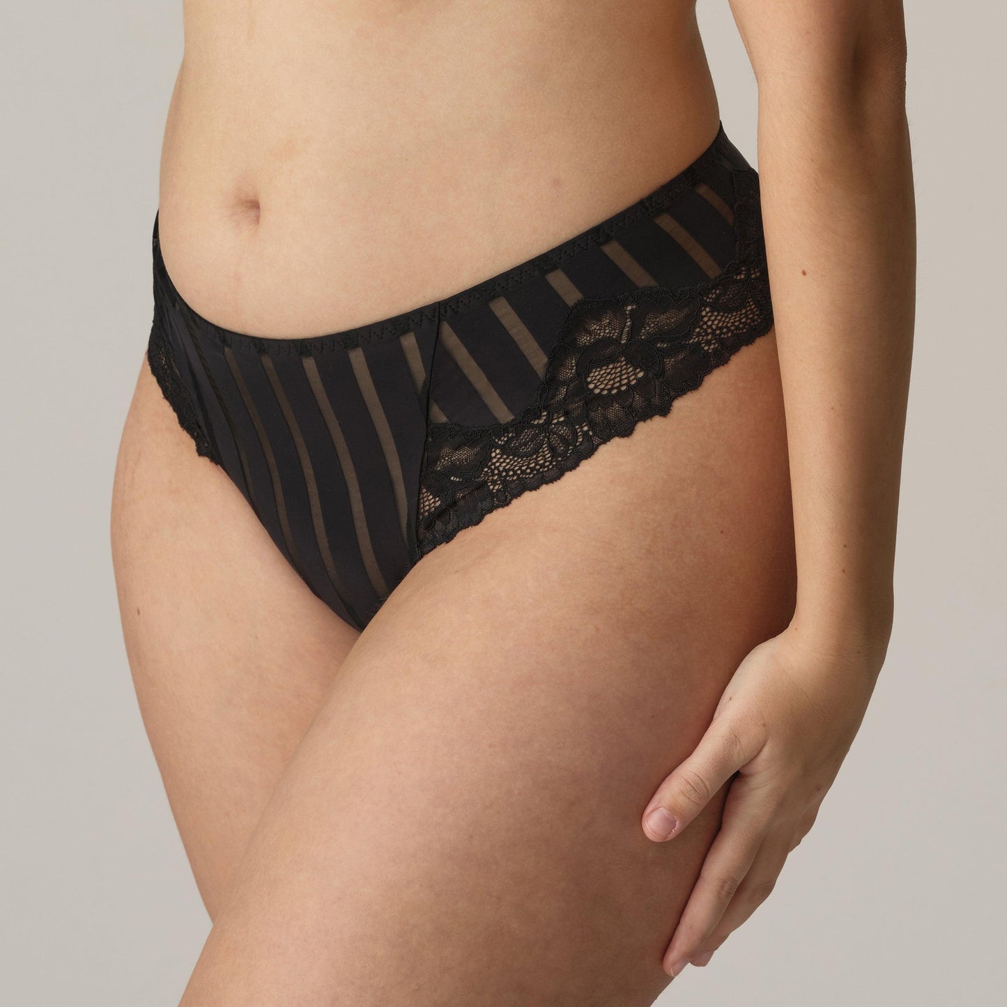 PrimaDonna Twist Maldives string zwart - Lingerie Valentijn