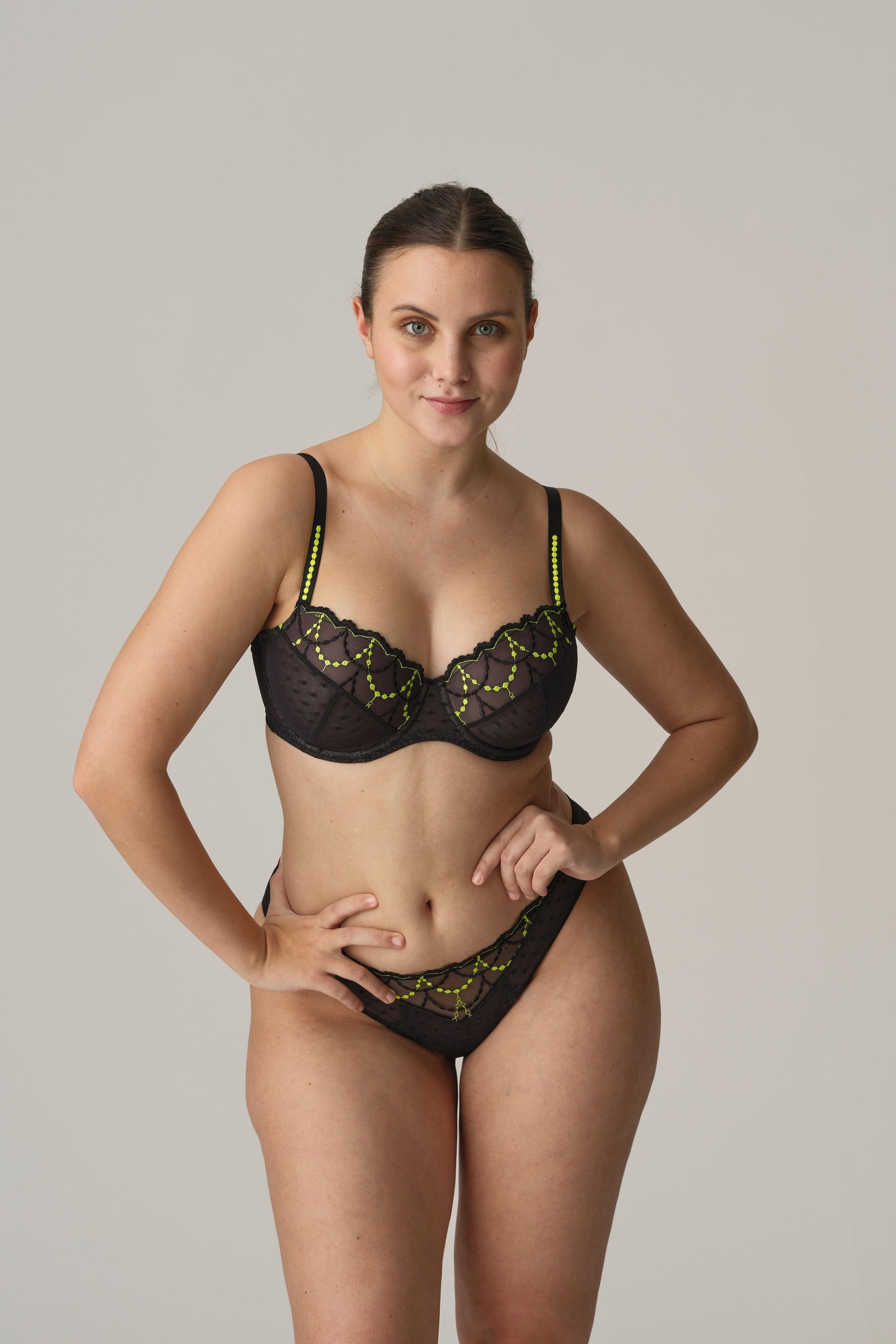 PrimaDonna Twist Tepito voorgevormde balconette bh Dark Glow - Lingerie Valentijn