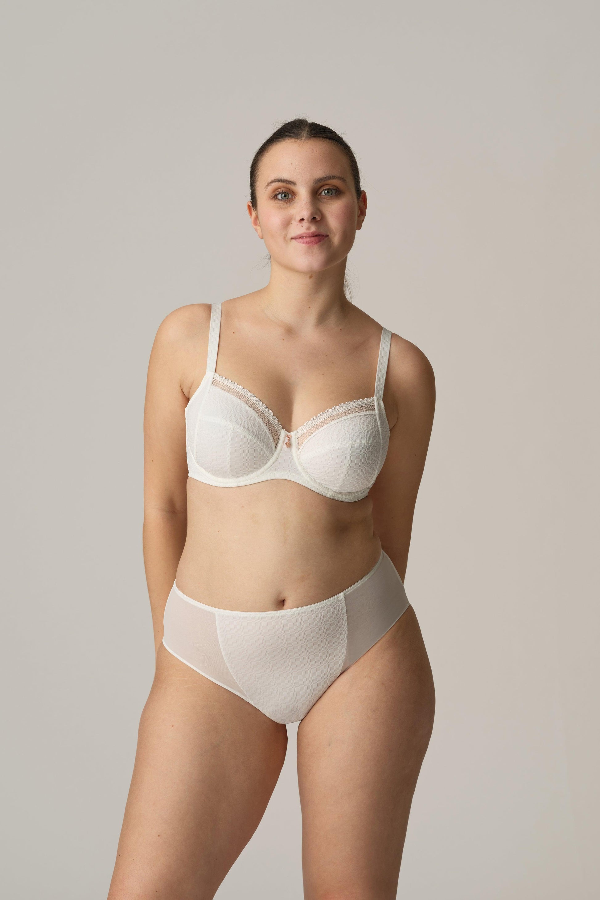 PrimaDonna Twist Yelapa tailleslip natuur - Lingerie Valentijn